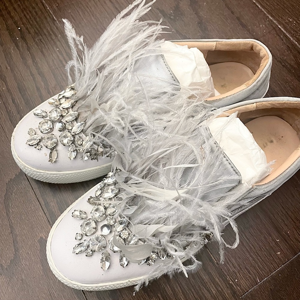 Authentic Miumiu crystal feather sneakers